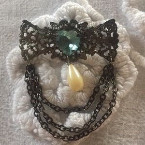 Vintage 80s Costume Jewelry Brooch